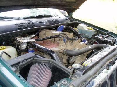 jeepenginebay002.jpg