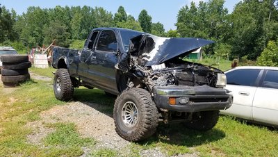 99 Toyota Tacoma SR5.jpg