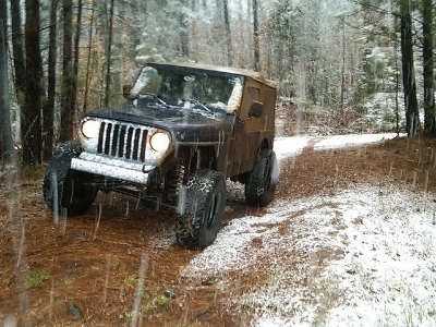 snowjeep.jpg