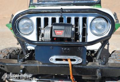 1006_4wd_102003_jeep_wrangler_TJ_rubiconwarn_winch.jpg